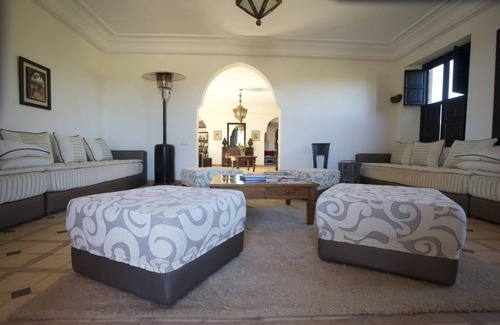Issen Resort | Private room ∙ 6 guests