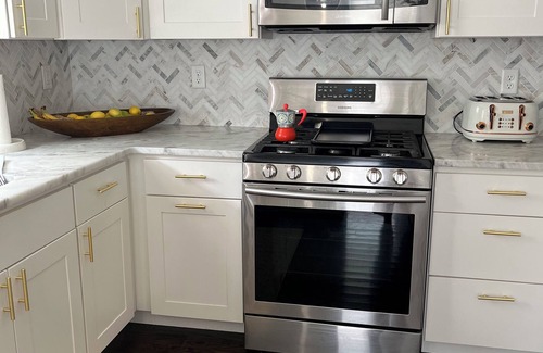Highlands House | Private room and bathroom in a luxury home. Walking distance to beaches!