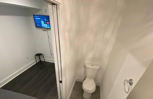 North Philadelphia East Apartment | Private Room & Bath + Smart TV & WiFi