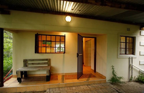 Maun Resort | Private room ∙ 2 guests