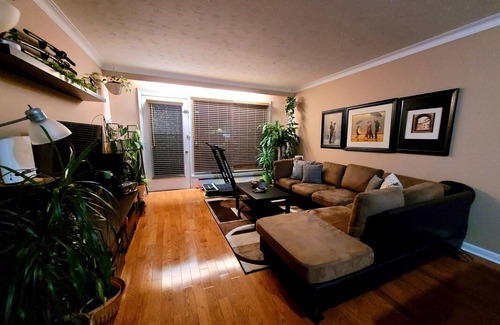 Bathurst Manor Resort | Private room ∙ 1 guest