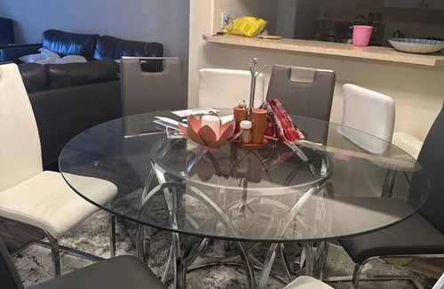 Calgary Resort | Private room ∙ 1 guest