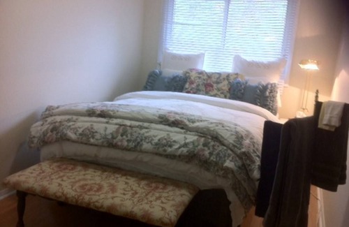 Niagara Falls Resort | Private room ∙ 2 guests