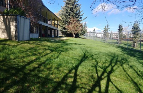 Southwest Calgary Resort | Private room ∙ 1 guest