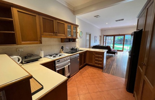 McKinnon Apartment | Private Room feels like home | 5min to Caulfield