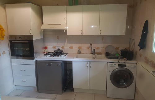 Chilly-Mazarin Apartment | Private room for rent quiet near Paris Orly Airport