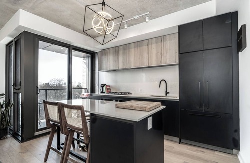 West Bend Condo | Private Room in Art, Loft Style Condo in Toronto!