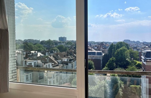 Ixelles Apartment | Private room in beautiful shared skyline retreat