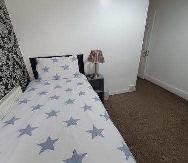 Grangetown House | Private Room In Cardiff