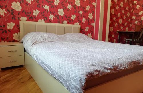 Baku House | Private Room in Shared Apartment