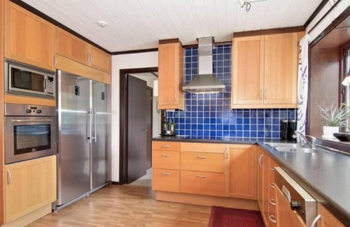 Umea House | Private Room in Shared House-Close to University and Hospital-2