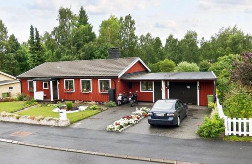 Umea House | Private Room in Shared House-Close to University and Hospital-2