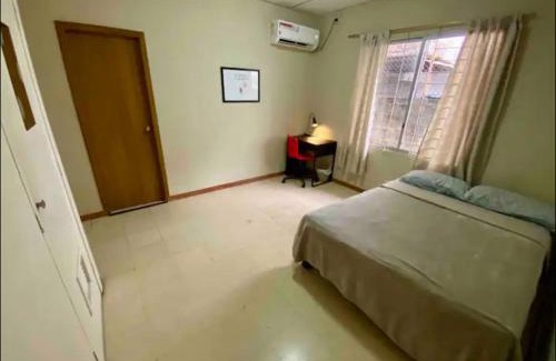 Urdesa House | Private Room in Urdesa Central Guayaquil