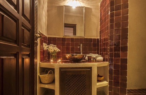Medina of Tangier House | Private room (Ithnayn) in a traditional Riad