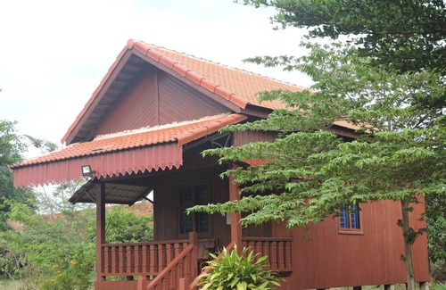 Ban Lung Resort | Private room ∙ 3 guests