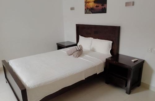 La Misere Apartment | Private Room with Shared Pool & Serene Escape by Cliffhanger Villas