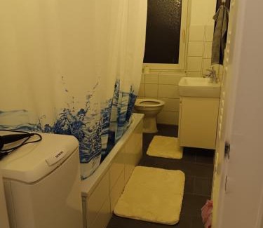 Altstadt - Sankt Sebald Apartment | "private room with sharing bathroom and kitchen