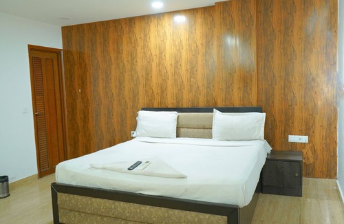 New Delhi Bed & Breakfast | PRIVATE ROOMS IN KHANPUR