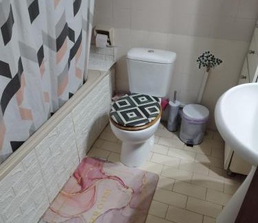 Kalamaria House | Private Rooms in shared house