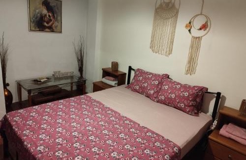 Kalamaria House | Private Rooms in shared house