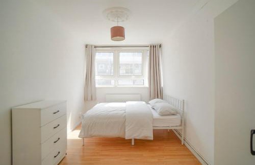 Lansbury House | Private Rooms near Canary Wharf