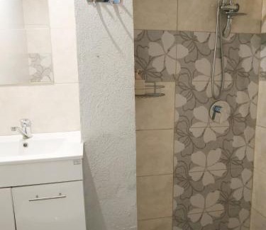 Tel Aviv House | Private rooms near the beach center