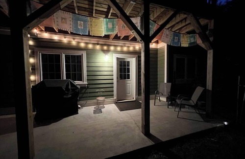 Oakley Apartment | Private, safe, clean suite in the heart of Asheville