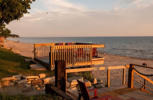 Wainfleet Cottage | Private sand beach. Lakefront. Spacious LongBeachCottages.com – Cottage #2