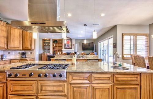 Murrieta House | PRIVATE SINGLE LEVEL HILL TOP ESTATE ON 5 ACRES- 20 MIN TO OLD TOWN TEMECULA