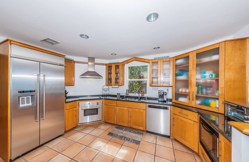 Sunset Beach House | 🌴PRIVATE SINGLE FAMILY Beach Hse-Direct Bchfront 🌴STUNNING🌴