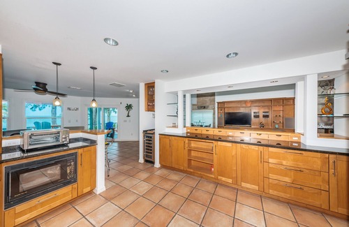 Sunset Beach House | 🌴PRIVATE SINGLE FAMILY Beach Hse-Direct Bchfront 🌴STUNNING🌴