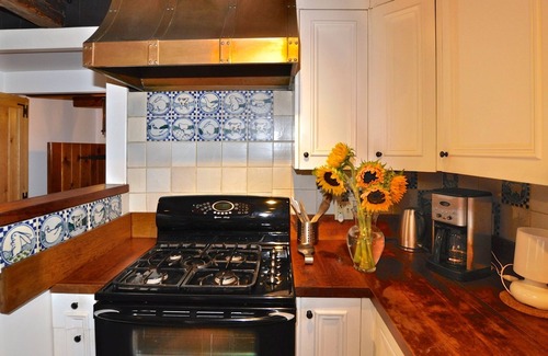 West Hurley House | Private Spacious 4BR Home Catskills Mountain Nature Large Yard close toWoodstock