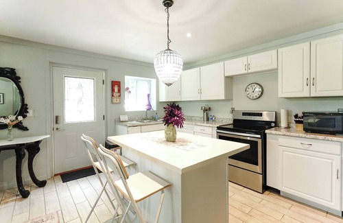 Carmel Apartment | Private & Spacious Apartment