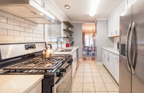 Arborview Neighborhood Apartment | Private, Spacious, Updated - Walk to Downtown
