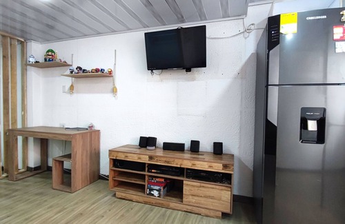 Bogota Apartment | Private Studio, 15min to DT with ultra Wi-Fi & Whasing machine
