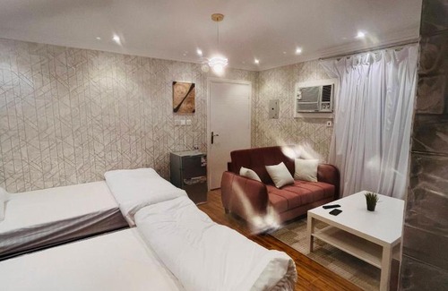 Palestine Street Apartment | Private Studio- Alhamra Corniche- Self Checkin