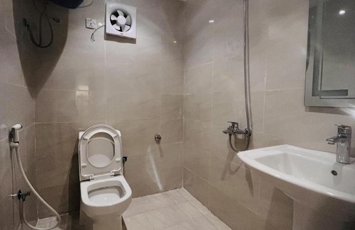 Palestine Street Apartment | Private Studio- Alhamra Corniche- Self Checkin