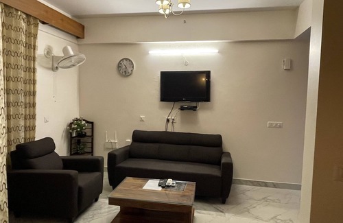 Gomti Nagar Apartment | Private Studio Apart at DLF MyPad Vibhuti Khand Gomtinagar