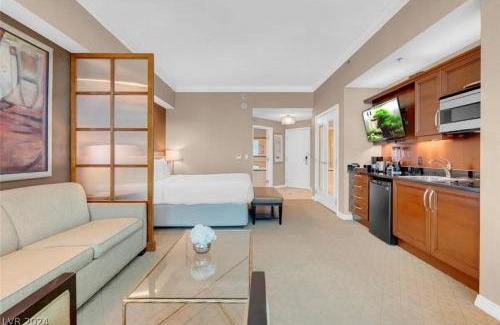 Las Vegas Apartment | Private Studio - No Resort Fee - The Signature at MGM Grand Tower B