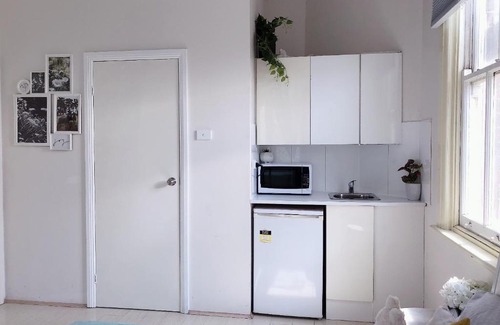 Kingsford Apartment | Private Studio-room In Kingsford with Kitchenette and Private Bathroom Near UNSW, Randwick