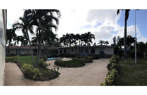 Santa Barbara Estates Apartment | Private Suite # 11, five minutes walk to beach
