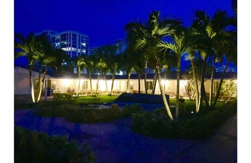 Santa Barbara Estates Apartment | Private Suite # 11, five minutes walk to beach