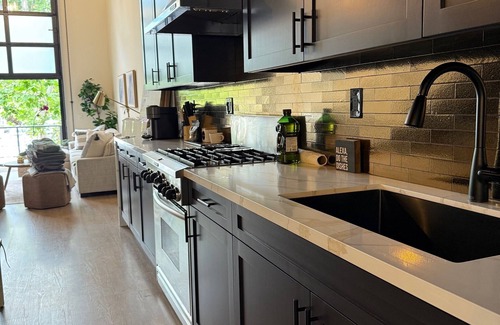 Santa Ana House | Private Suite in Santa Ana – Steps From Shopping, Dining & Hospitals
