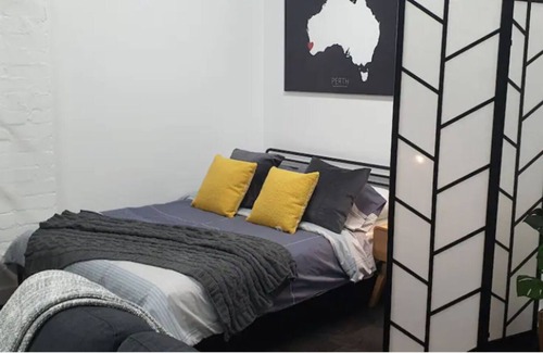 Preston House | Private Suite Plus Extras - Preston Central - 20mins to CBD