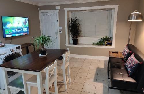 Killarney House | Private Suite w King Bed, Ground Level, Naturally Bright