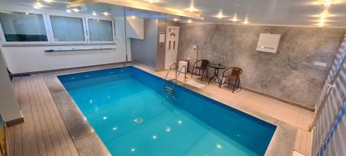 Novo Sarajevo Apartment | Private swimming pool sweet dreams