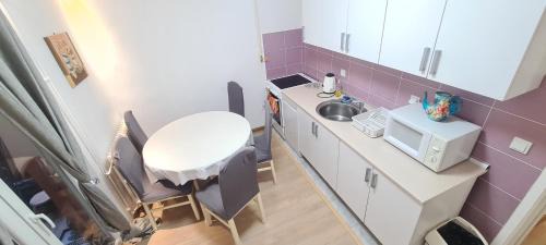 Novo Sarajevo Apartment | Private swimming pool sweet dreams