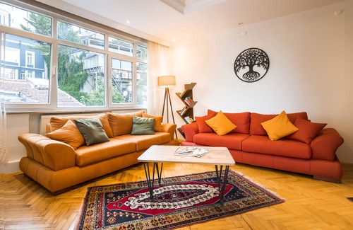 Kabatas Apartment | Private Terrace & Great Bosphorus View
