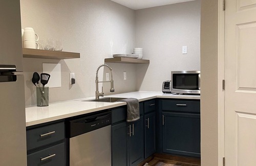 Virginia Village Apartment | Private Two Queen Bedrooms - Chic Basement Apartment