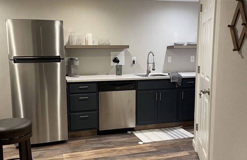 Virginia Village Apartment | Private Two Queen Bedrooms - Chic Basement Apartment